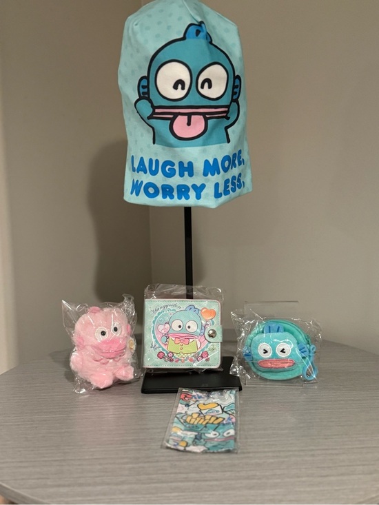 Sanrio Other - Sanrio Hangyodon “Hangy” Accessories Set